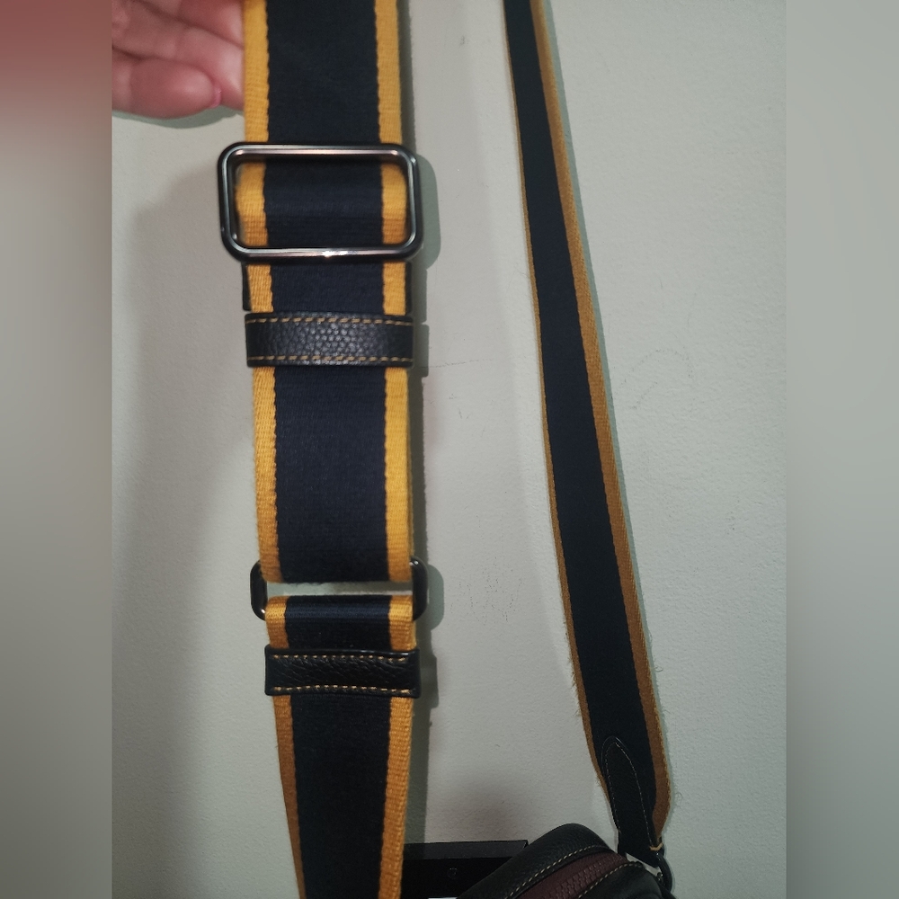 Coach Dyan 10 Horse And Carriage Crossbody Mens Bag Signature NWOT - Picture 14 of 15